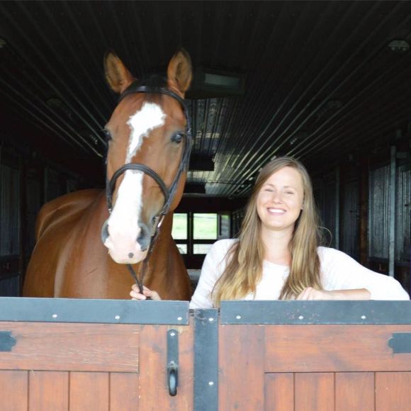 Meet your Posher, Victoria - Picture 1 of 1